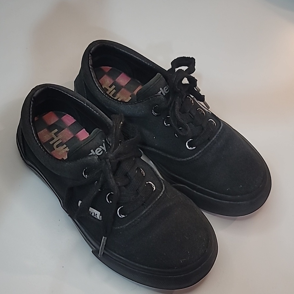 5/$30 HURLEY Lace Up Sneaker Classic Canvas